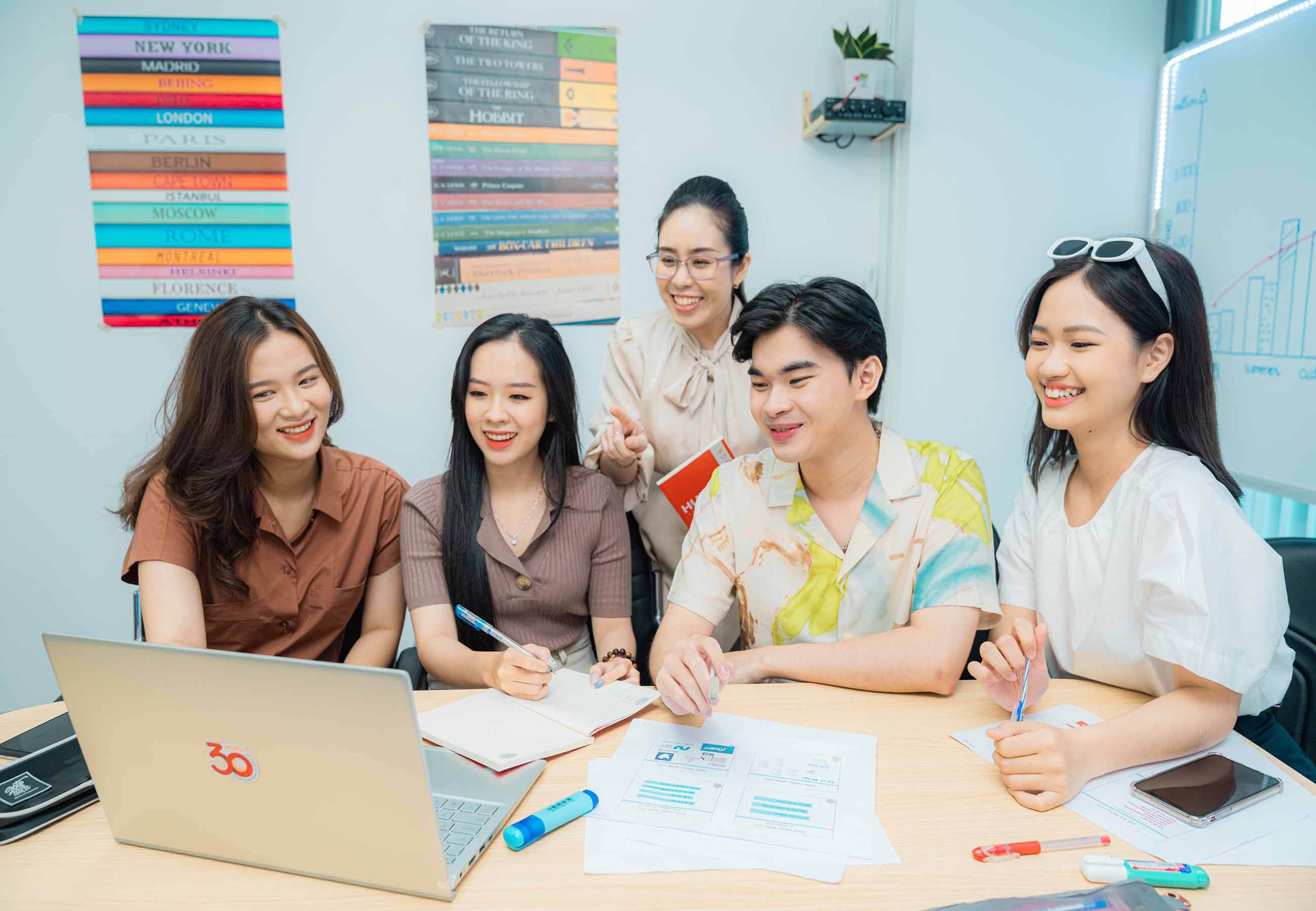 quan-tri-kinh-doanh-chuyen-nganh-marketing